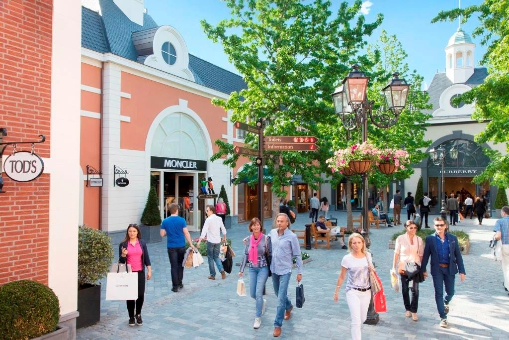 Winkelstraat in Designer Outlet Roermond